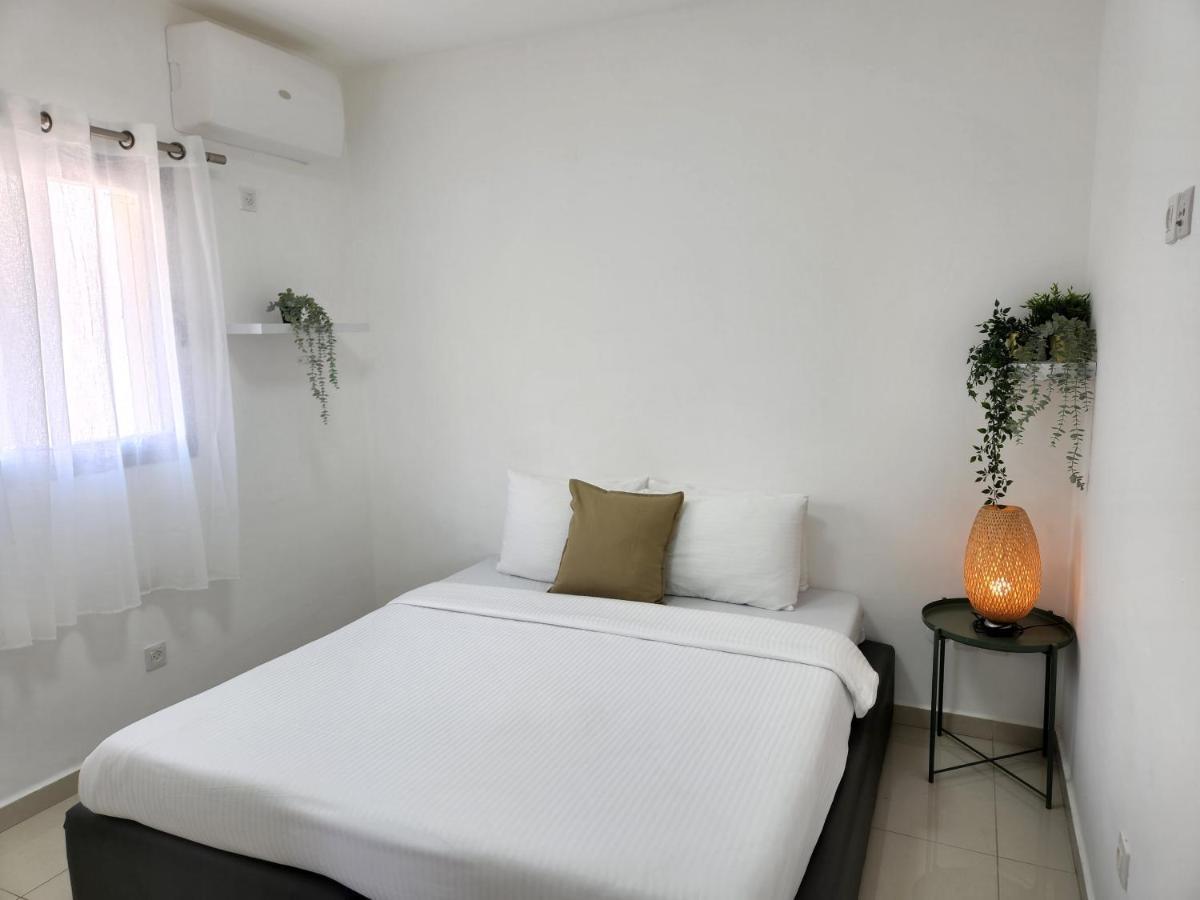 Melony Apartments Yam Suf Street Eilat Dış mekan fotoğraf